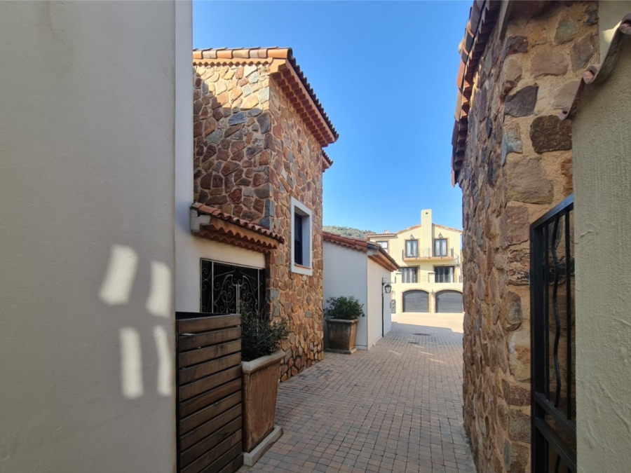 To Let 3 Bedroom Property for Rent in Estate D Afrique North West